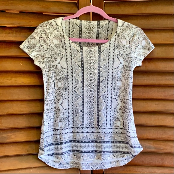 Style & Co | Hi Low Shirt with Crystal-like Adornments | Size PS - Picture 6 of 13